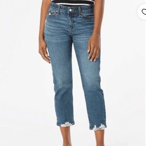 Women’s Denizen by Levi’s Medium Wash Cropped Boyfriend Jeans size 18